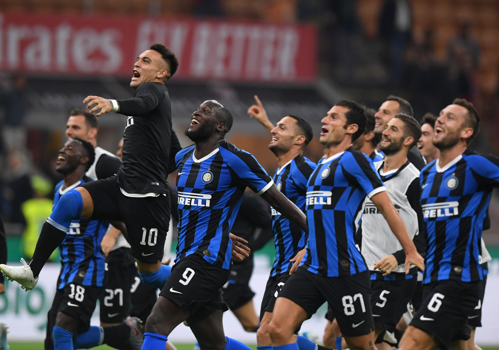 曝施罗德在走廊里蹲守东契奇 试图挥拳击打对方