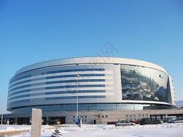 炫神因辱骂theshy，二路解说权限被收回，还被粉丝投诉到全国扫黑办