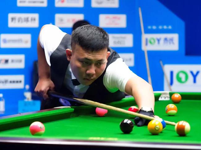 相较于雄鹿 相较于雄鹿